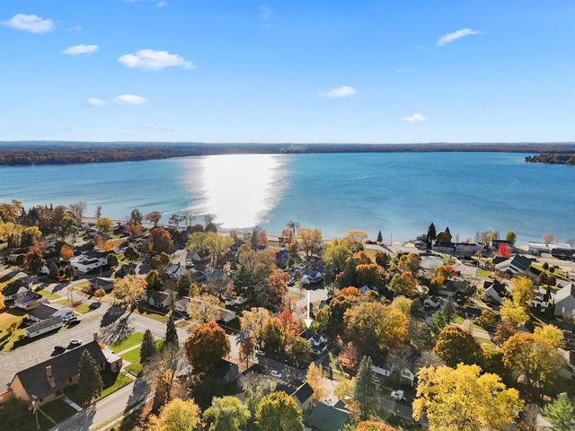 226 S Gladwin Street, Lake City, MI 49651