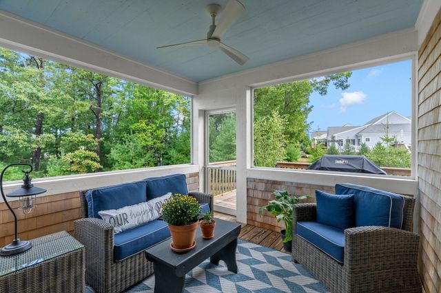 86 White Clover Trl, Plymouth, MA 02360