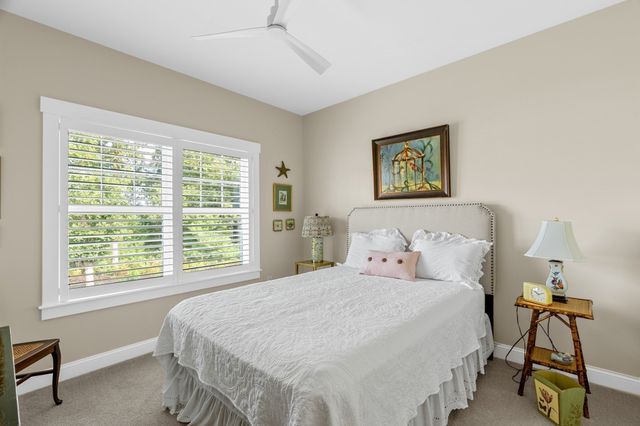86 White Clover Trl, Plymouth, MA 02360