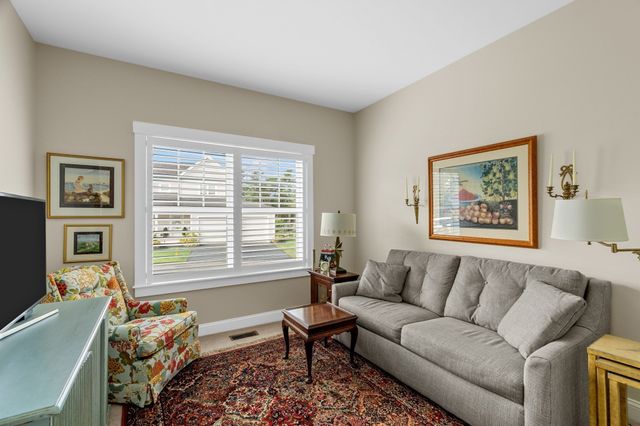 86 White Clover Trl, Plymouth, MA 02360