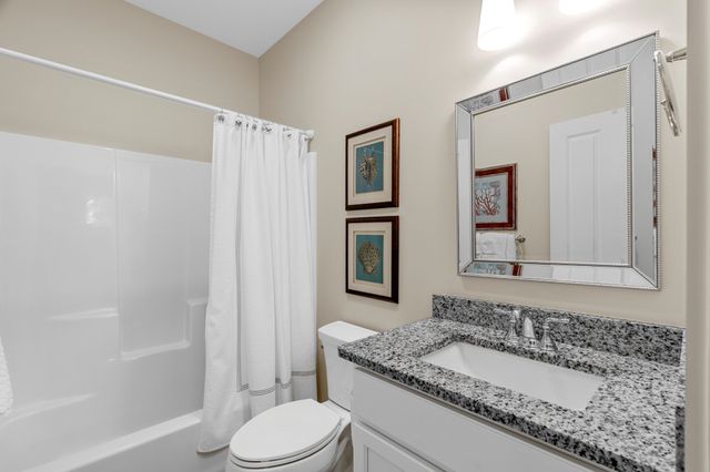 86 White Clover Trl, Plymouth, MA 02360