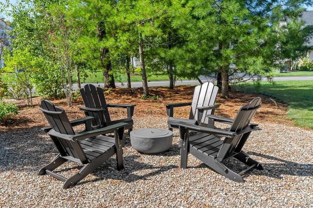 86 White Clover Trl, Plymouth, MA 02360