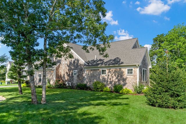 86 White Clover Trl, Plymouth, MA 02360