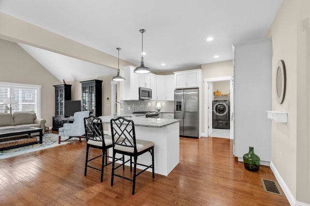 86 White Clover Trl, Plymouth, MA 02360