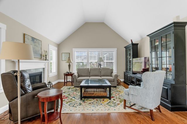 86 White Clover Trl, Plymouth, MA 02360