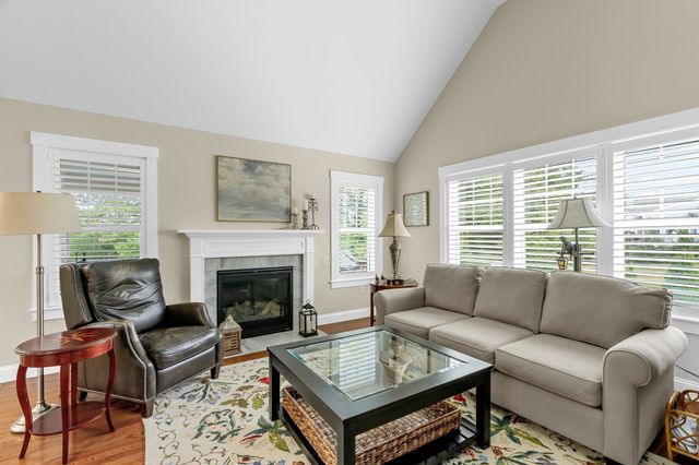 86 White Clover Trl, Plymouth, MA 02360