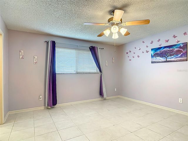 900 YELLOWBIRD AVENUE, Deltona, FL 32725