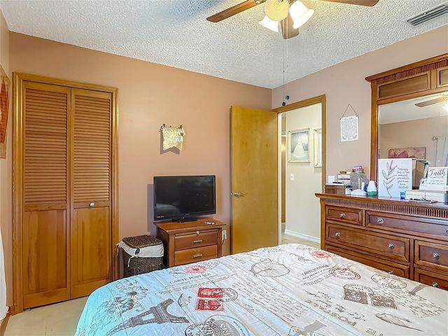 900 YELLOWBIRD AVENUE, Deltona, FL 32725