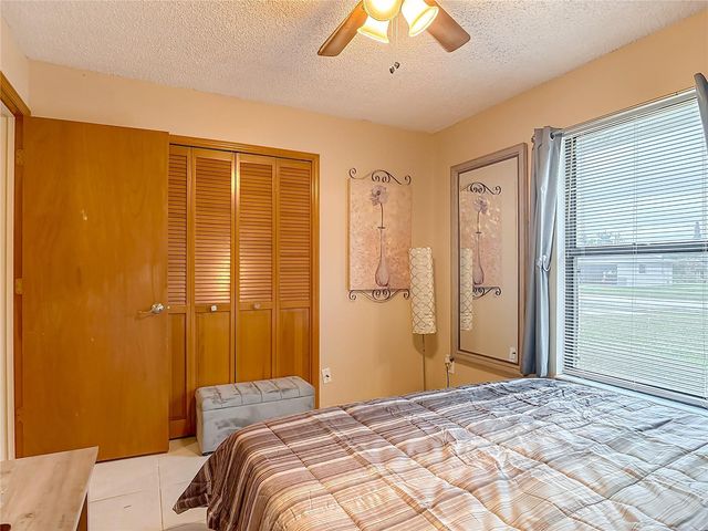 900 YELLOWBIRD AVENUE, Deltona, FL 32725