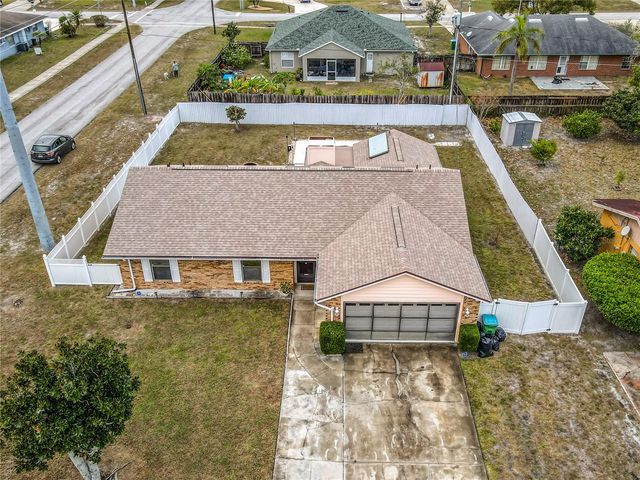 900 YELLOWBIRD AVENUE, Deltona, FL 32725