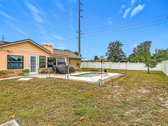 900 YELLOWBIRD AVENUE, Deltona, FL 32725