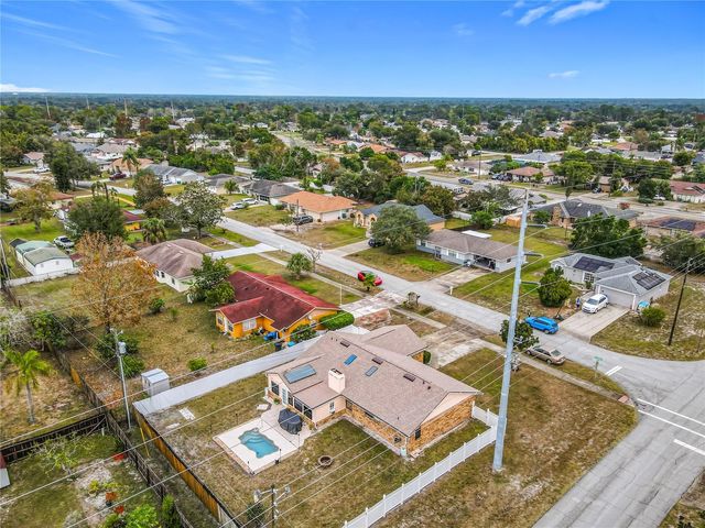 900 YELLOWBIRD AVENUE, Deltona, FL 32725