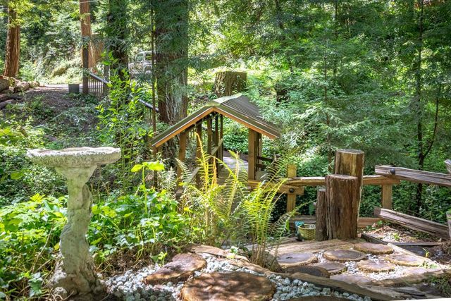 414 Hiawatha Road, Boulder Creek, CA 95006
