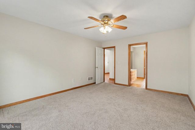 18 KENGREY DRIVE, Carlisle, PA 17015