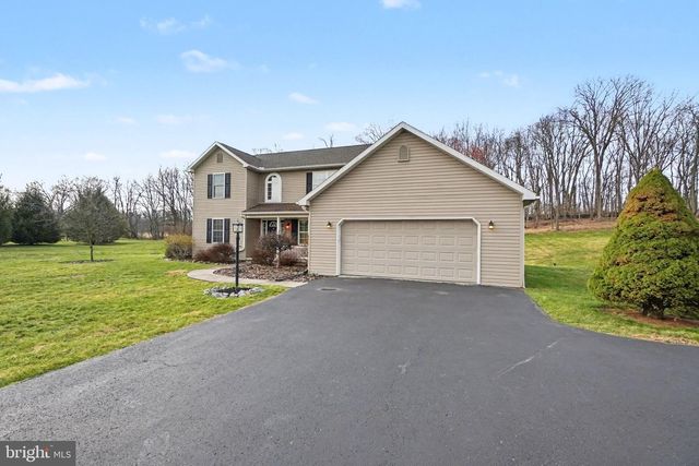 18 KENGREY DRIVE, Carlisle, PA 17015