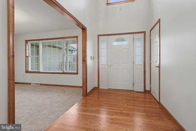 18 KENGREY DRIVE, Carlisle, PA 17015