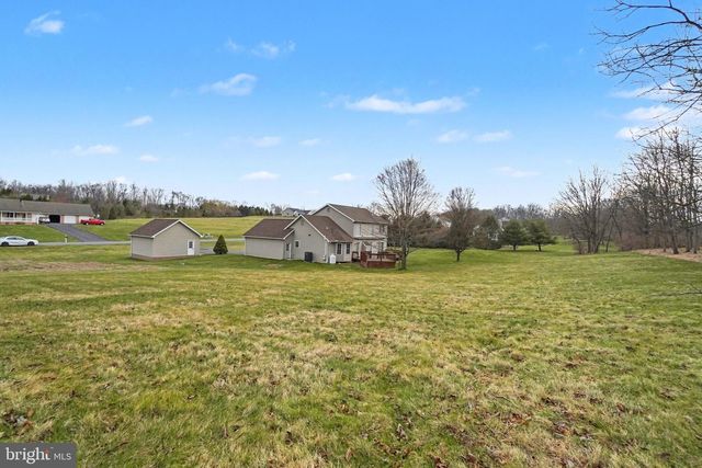 18 KENGREY DRIVE, Carlisle, PA 17015