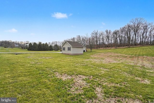 18 KENGREY DRIVE, Carlisle, PA 17015