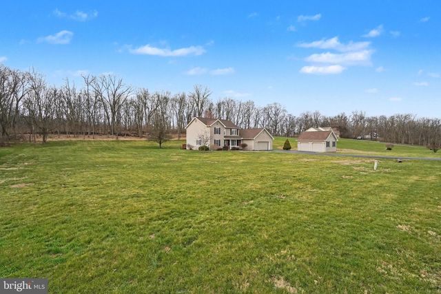 18 KENGREY DRIVE, Carlisle, PA 17015