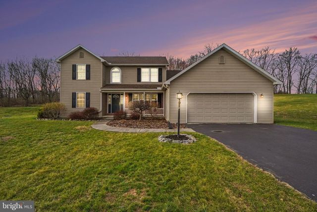 18 KENGREY DRIVE, Carlisle, PA 17015
