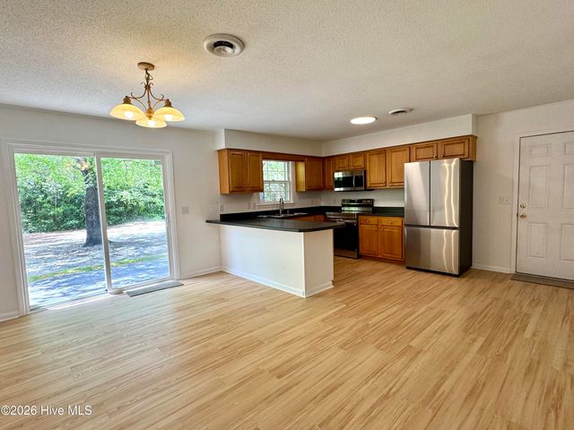 225 Angel Island Road, Wilmington, NC 28412