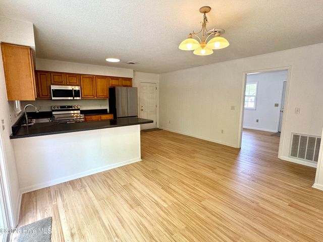 225 Angel Island Road, Wilmington, NC 28412
