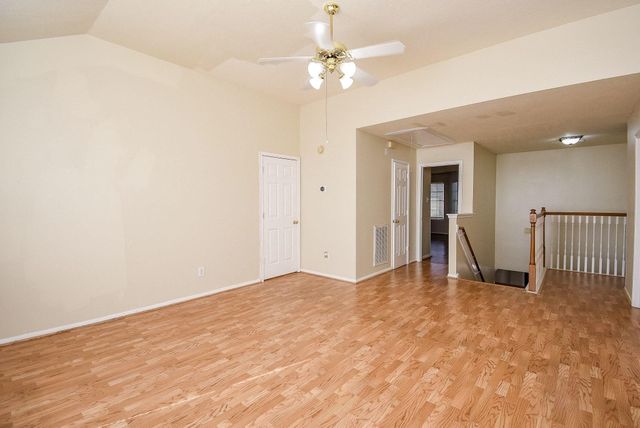 2235 Heatherwood Drive, Missouri City, TX 77489