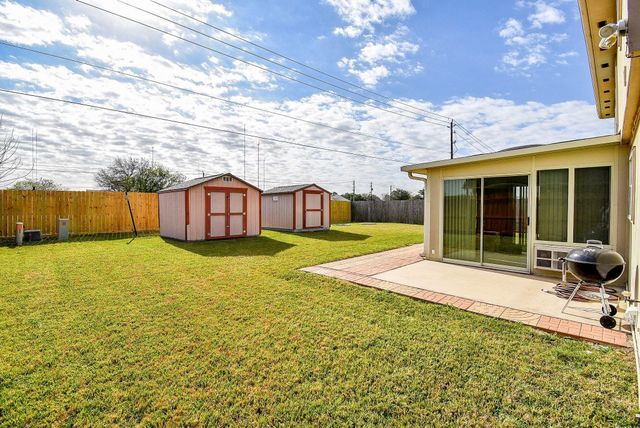 2235 Heatherwood Drive, Missouri City, TX 77489