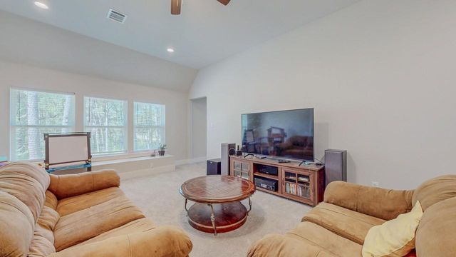 17475 Reserve Drive, Beaumont, TX 77713