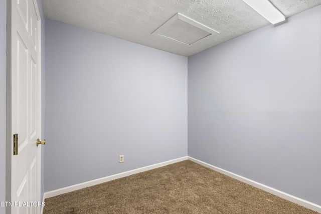 925 Oak Grove Rd, Madisonville, TN 37354