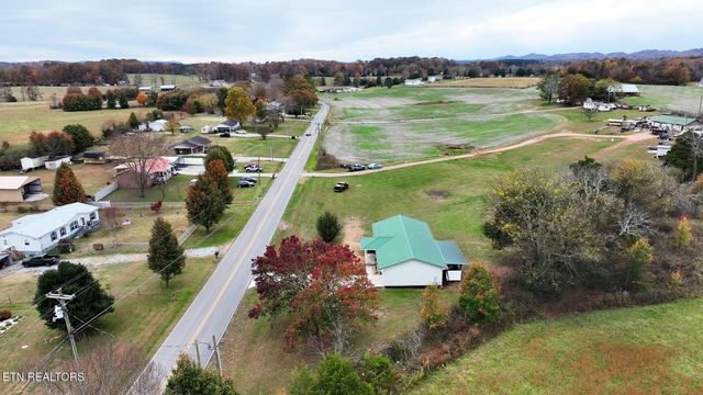 925 Oak Grove Rd, Madisonville, TN 37354