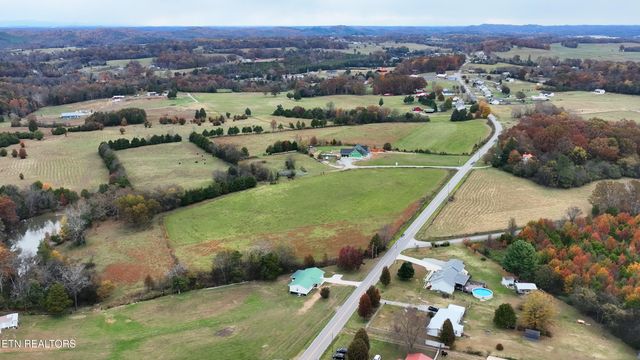 925 Oak Grove Rd, Madisonville, TN 37354