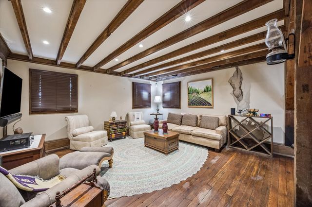 2102 Avenue P, Galveston, TX 77550