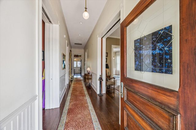 2102 Avenue P, Galveston, TX 77550