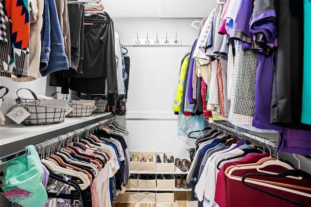 406 SE 4th Ter, Dania Beach, FL 33004