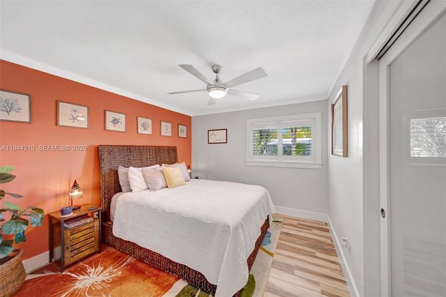 406 SE 4th Ter, Dania Beach, FL 33004