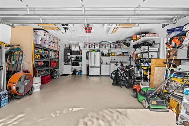 406 SE 4th Ter, Dania Beach, FL 33004