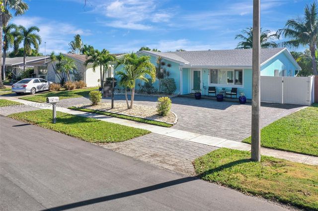 406 SE 4th Ter, Dania Beach, FL 33004