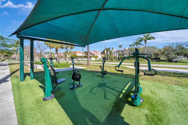 406 SE 4th Ter, Dania Beach, FL 33004