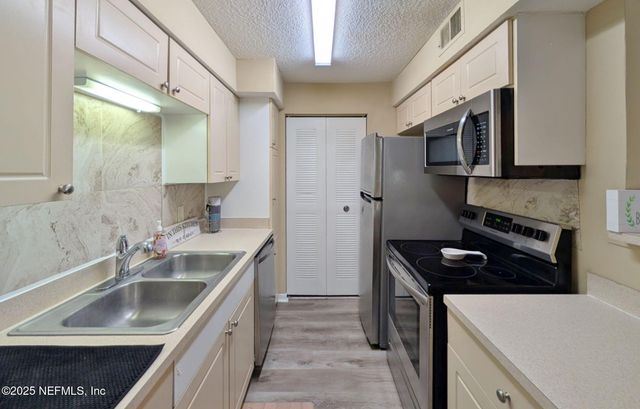 10200 BELLE RIVE Boulevard 71, Jacksonville, FL 32256