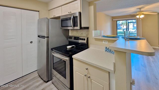 10200 BELLE RIVE Boulevard 71, Jacksonville, FL 32256