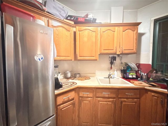 9 Metropolitan Oval 7G, Bronx, NY 10462