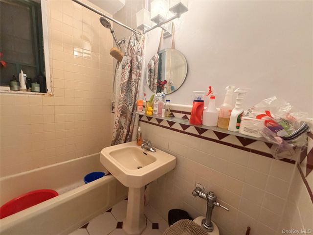 9 Metropolitan Oval 7G, Bronx, NY 10462