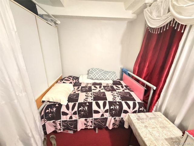 9 Metropolitan Oval 7G, Bronx, NY 10462
