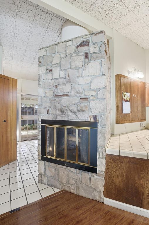 Image 13 of property listing at 5208 Greenbrier Avenue, Bakersfield, CA 93306