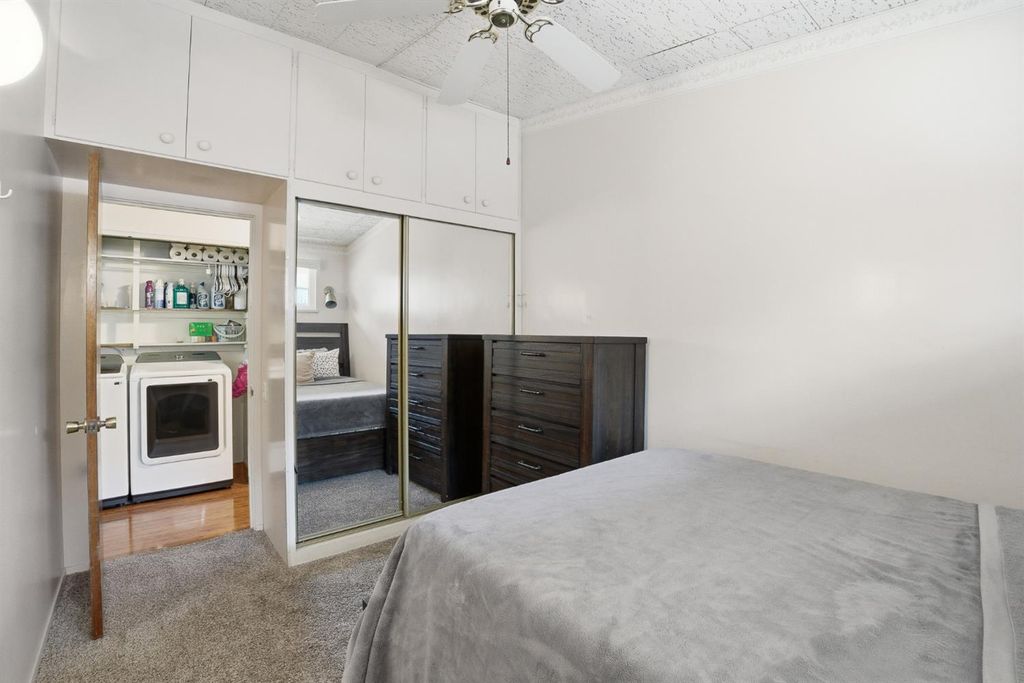 Image 37 of property listing at 5208 Greenbrier Avenue, Bakersfield, CA 93306