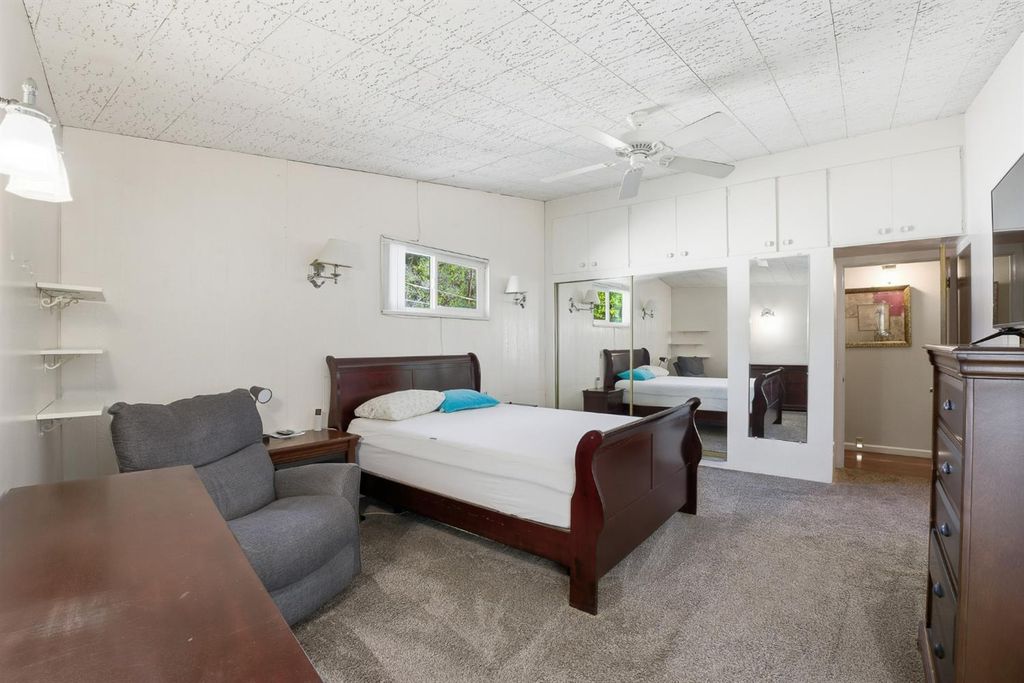 Image 41 of property listing at 5208 Greenbrier Avenue, Bakersfield, CA 93306