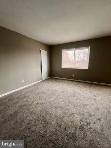 4757 SOUTH CAPITOL TERR S, Washington, DC 20032