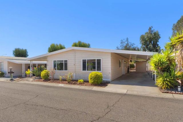 2250 N Broadway SPC 4, Escondido, CA 92026