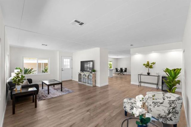 2250 N Broadway SPC 4, Escondido, CA 92026